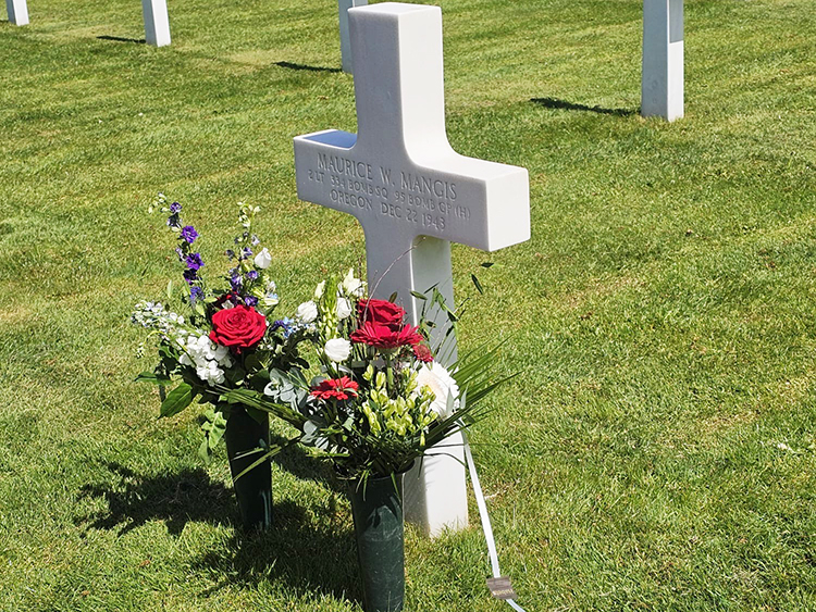 Adoptie graf van Maurice W. Mangis