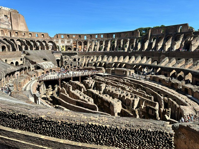 Rome infoto J