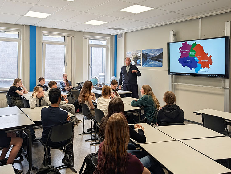 Uitwisseling leerlingen Hv2at met leerlingen van CS Vincent van Gogh uit Assen