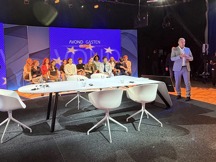 Leerlingen beleven een bijzondere dag in het Europees Parlement en bezoek aan omroep L1