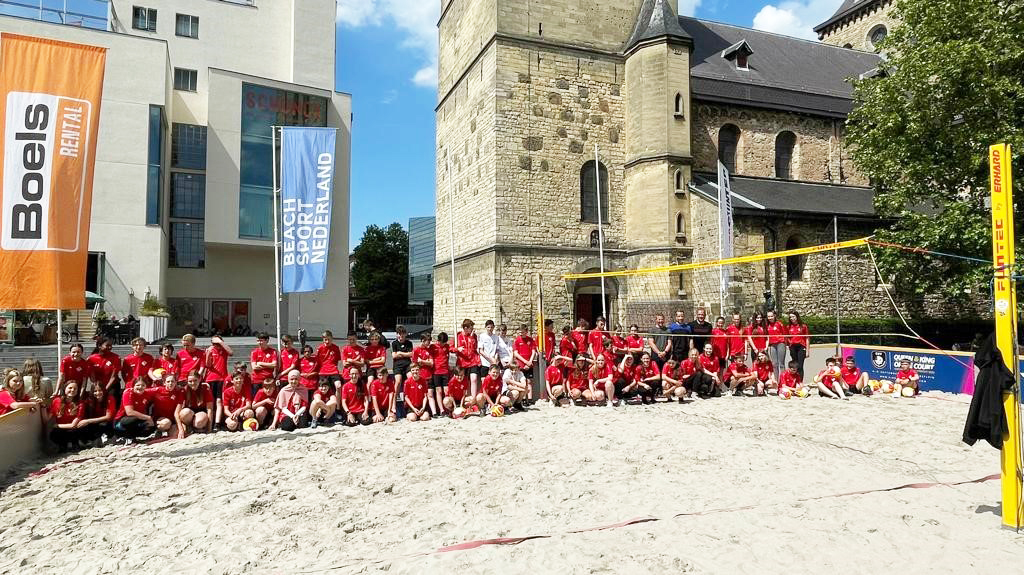 Beachvolley infoto D breed